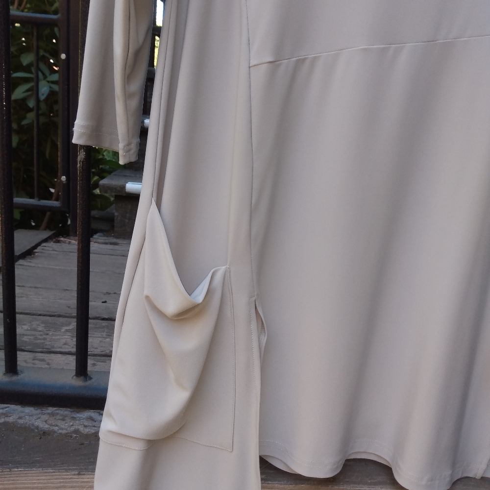 NEW Sympli Japanese modern style dove grey top 6
